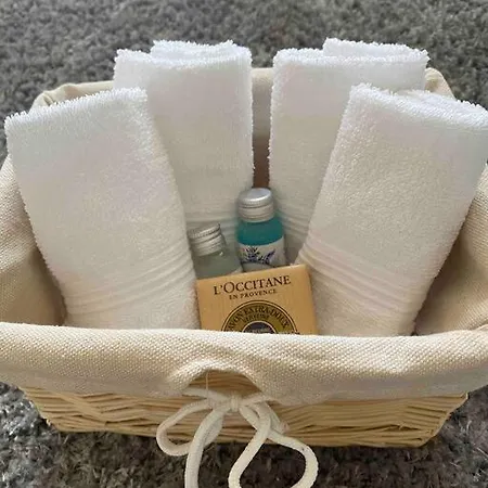 Sunny Spacious In A Great Location *